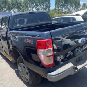 TAMPA TRASEIRA E MOLDURA LATERAL BANCO