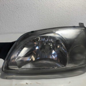 PAR DE FAROL FIESTA 2000