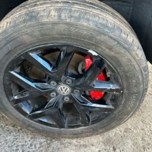 JOGO DE RODA AMAROK COM 4 PNEUS OTIMO BORRACHA