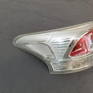 LANTERNA E CENTRAL OUTLANDER